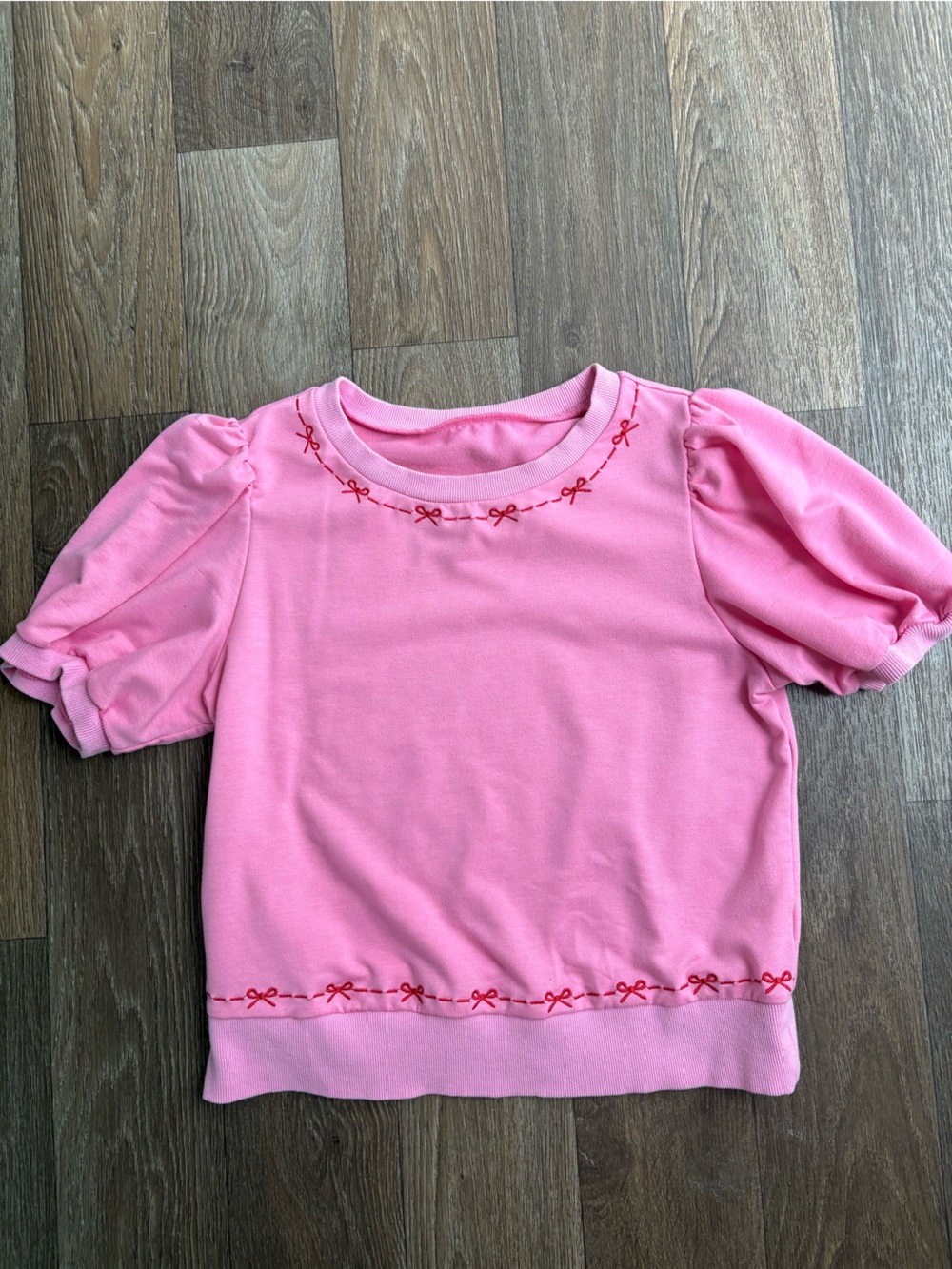 Pink Puff-Sleeve Top with Red Bow Embroidery